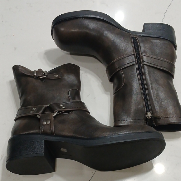 Lulu's Women's Brownish Moto  Boots, New Without Tags Or Box , Size 10 - Picture 4 of 9